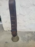 Antike Gusset Kuhglocke mit Lederriemen Messing