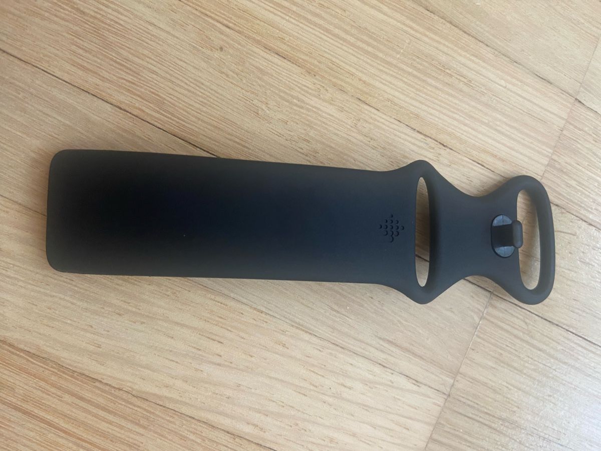 Armbänder & -reifen: Armband Fitbit Charge 6 Original L  – Gebraucht aus St.Gallen von Arc9 1