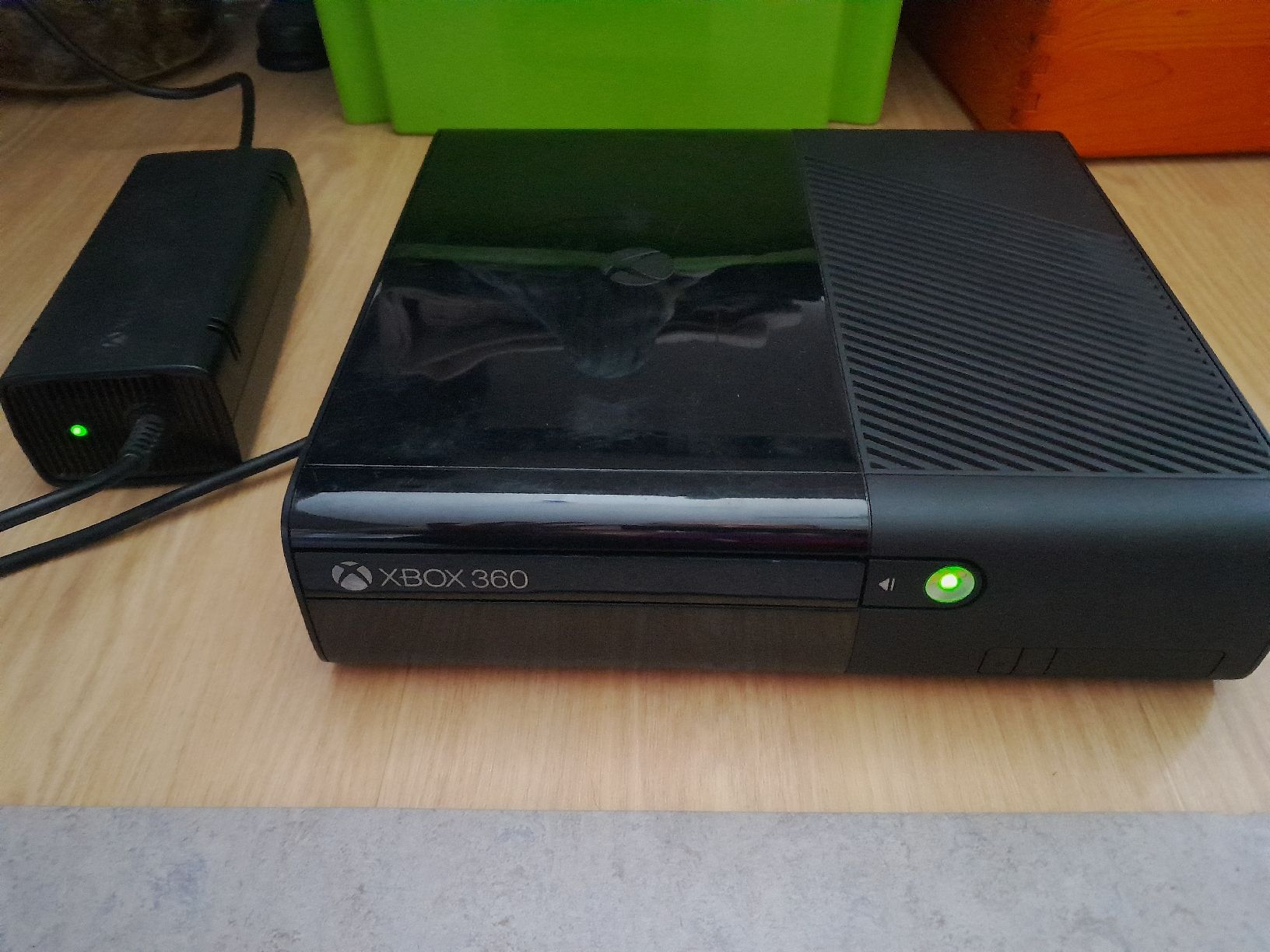 Microsoft Console: Xbox 360 E Generalüberholt – Usato da Heiden venduto da Vwfahrermanu 5