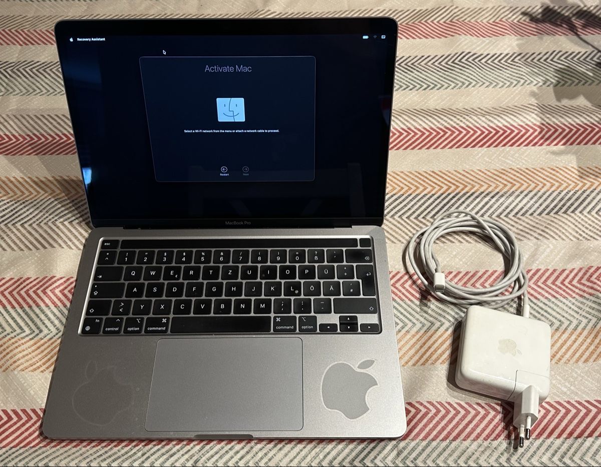 Apple Notebook: Macbook Pro M1 2020 13” – Usato da Mellingen venduto da Mellingenfam