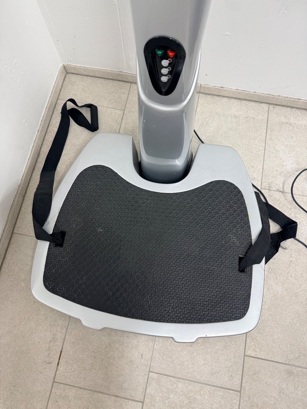 Power Plate Vélos d'appartement: Power Plate 618 – D'occasion à Küssnacht am Rigi par Grittibaenz 6