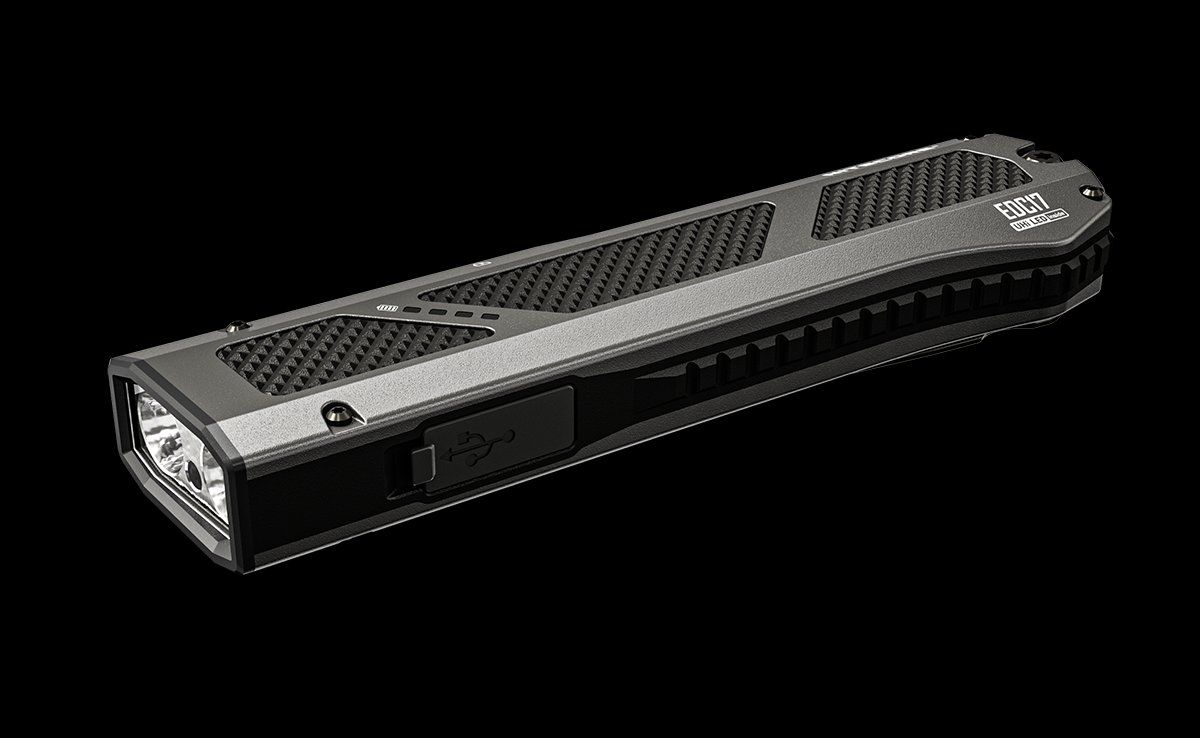 NiteCore Lampade: Nitecore EDC17-1500 Lumen, mit UV und Laserpointer Klasse 1 – Nuovo e nell'imballaggio originale da Grüningen venduto da Prolumin