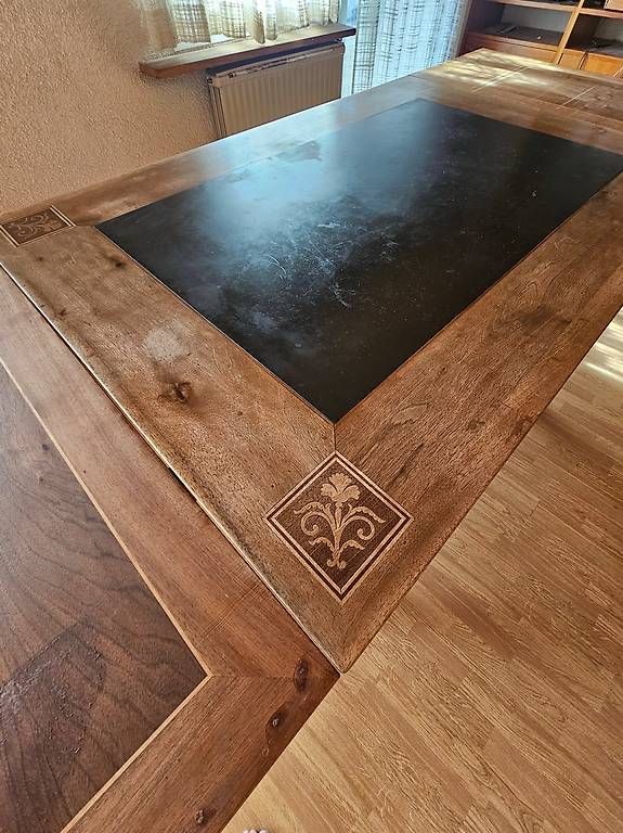 Tavoli: Ancienne table en noyer et ardoise – Usato da Corsier sur vevey venduto da Hitu 4