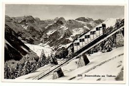 BRAUNWALD Braunwald-Bahn mit Tödi