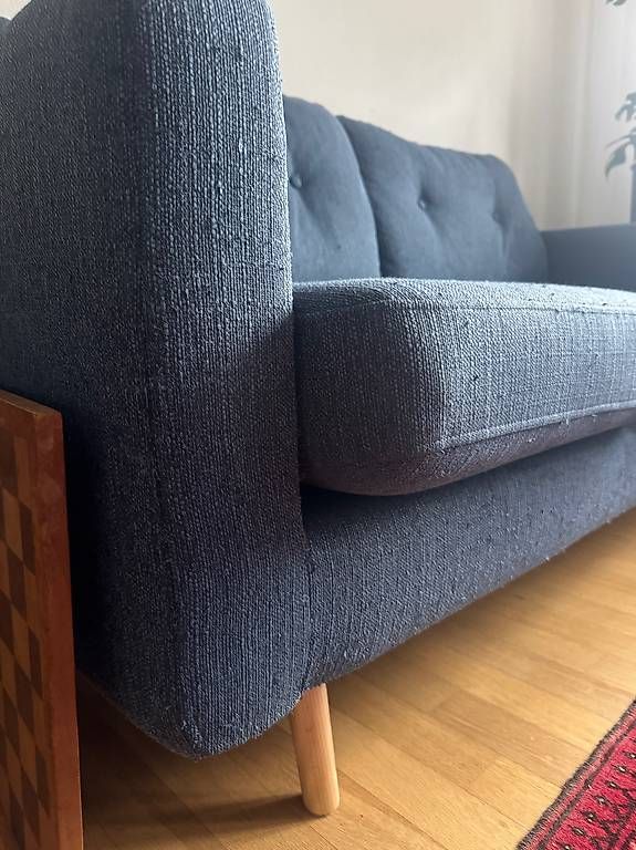 Sofas: 2-Sitzer Sofa (ca. 167 × 82 cm) - Reserviert – Gebraucht aus Zürich von sar_rsg7 2