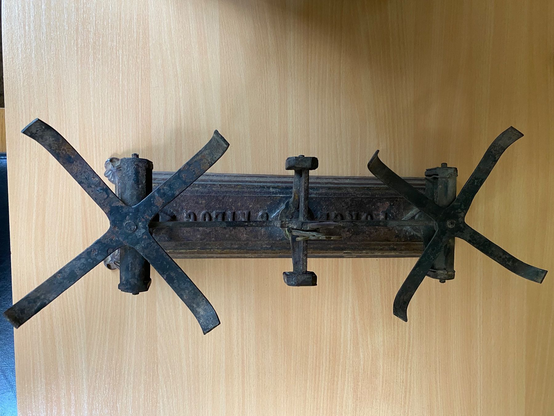 Balances et poids: Antike Waage mit verschieden Gewichtssteinen FORGE 5KILO – D'occasion à Stein AR par claire009 3