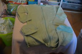 TAILLE 98 - PIJAMA NEU