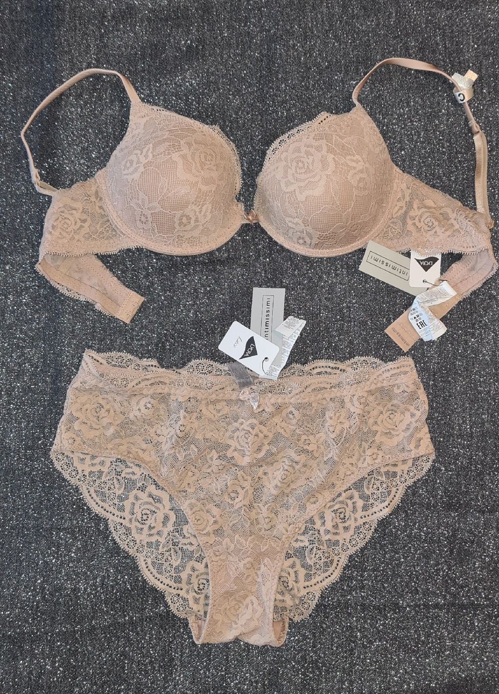 Intimissimi Altra biancheria intima: Intimissimi set BH und Slips – Nuovo e nell'imballaggio originale da Zug venduto da opo_cy5d 5