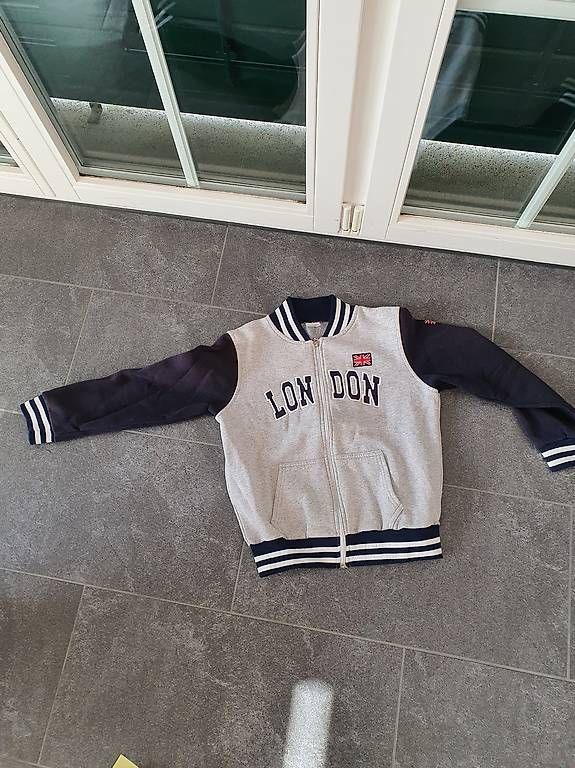 Giacche: Jacke – Usato da Waltenschwil venduto da ginola_23 1