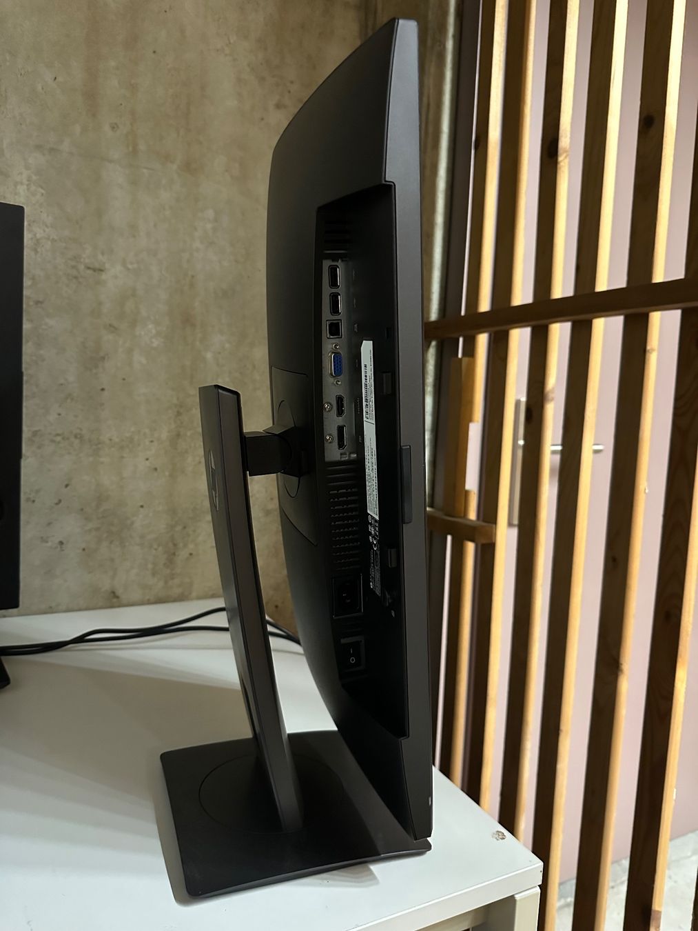 Hewlett Packard Monitor: HP Z23n Narrow Bezel IPS Display – Usato da Luzern venduto da smo_mg55 1