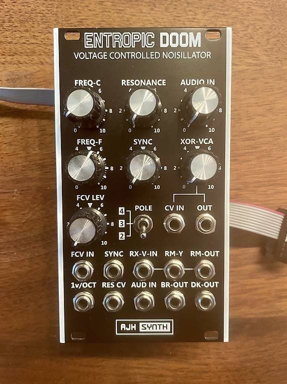 Strumenti musicali: AJH Entropic Doom – Usato da Niederglatt ZH venduto da Bluevortex