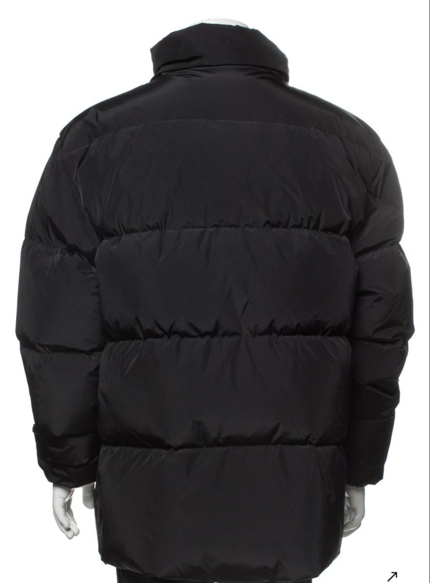 Jacken: Études Studio Black Puffer Jacket XL – Gebraucht aus Zürich von nat_7wll 1