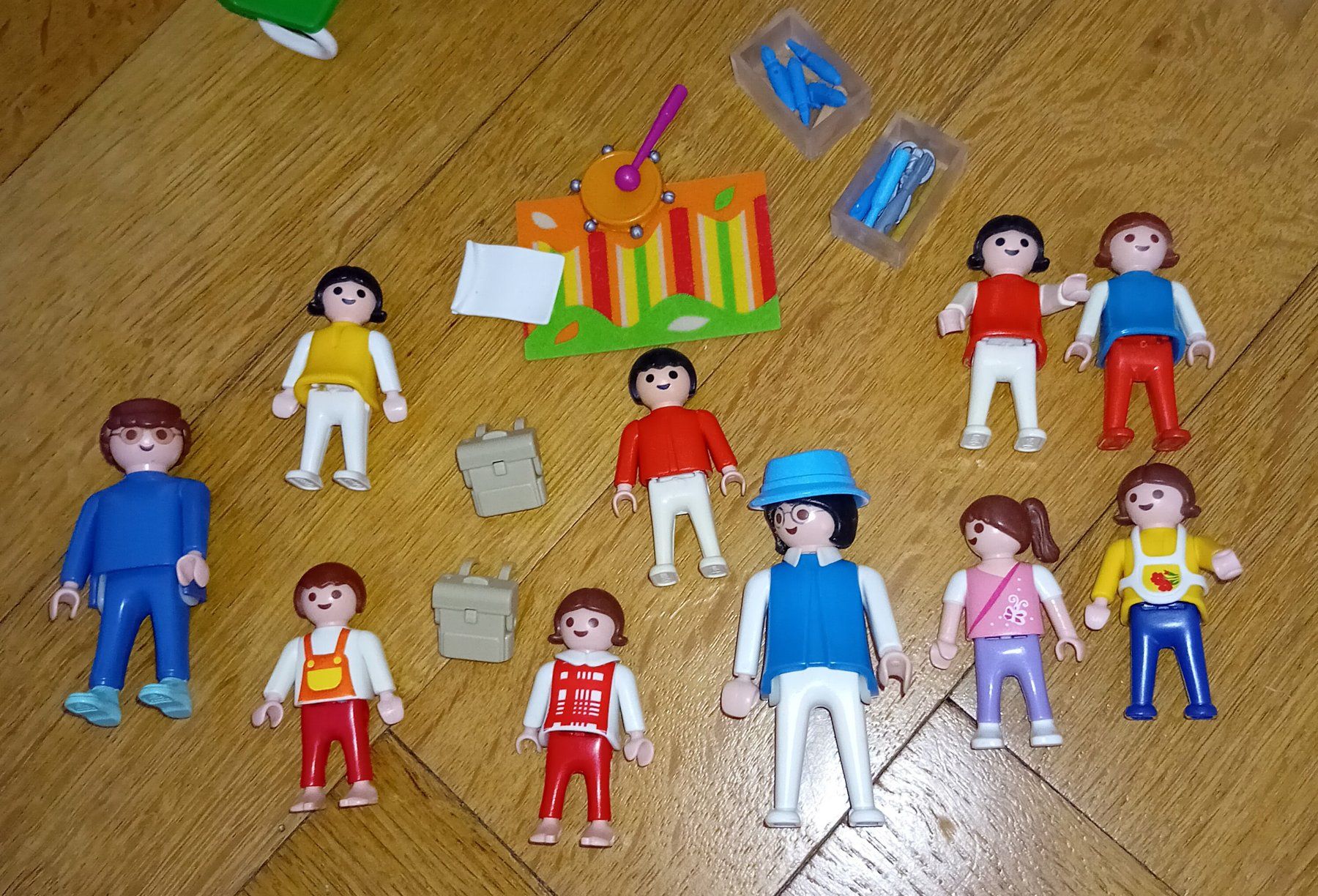 Playmobil Spielzeuge: Playmobil : école enfantine et crèche – Gebraucht aus Neuchatel von Vlenoble 3