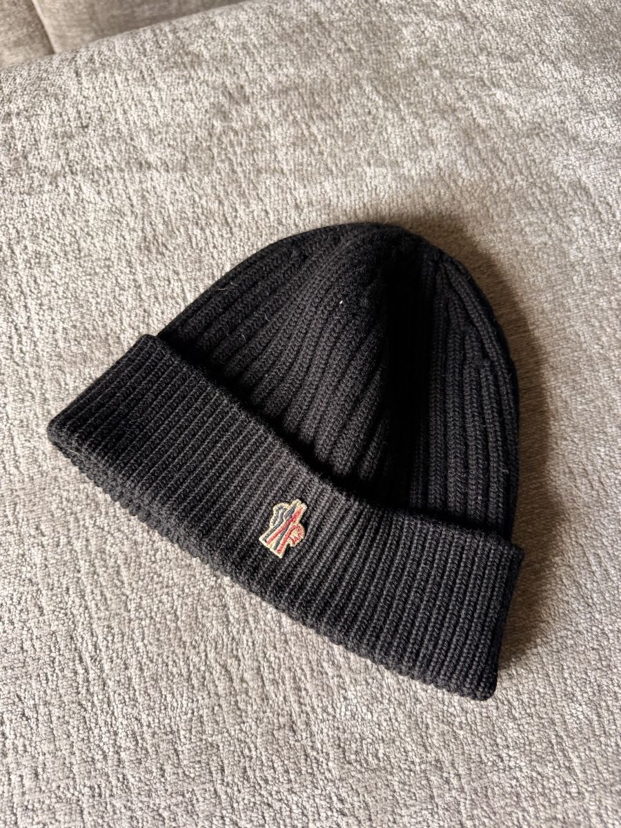 Moncler Hüte, Mützen & Caps: Bonnet Moncler  – Gebraucht aus Argnou (Ayent) von nathanckcw