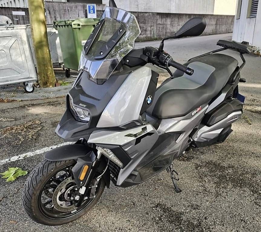 Scooters: BMW 400 c – Gebraucht aus Baar von 300M 1