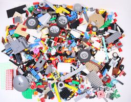 1.5 kg. Legoteile mit Minifiguren