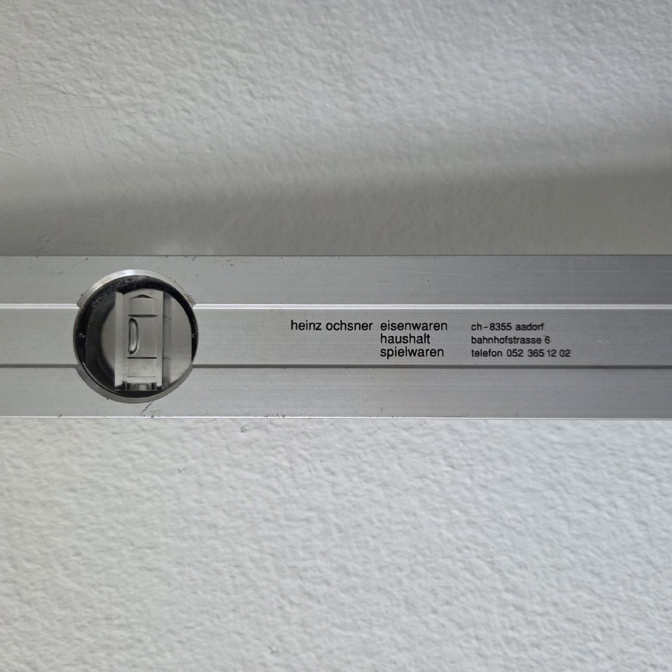 Mesurer: Durachoc 2Meter Wasserwaage – D'occasion à St.Gallen par Its.eli035 1