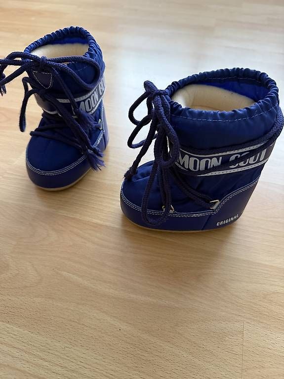 Moon Boot Scarpe da uomo: Moonboots Kleinkind Gr 19-22 – Usato da Eschenbach SG venduto da ckfee
