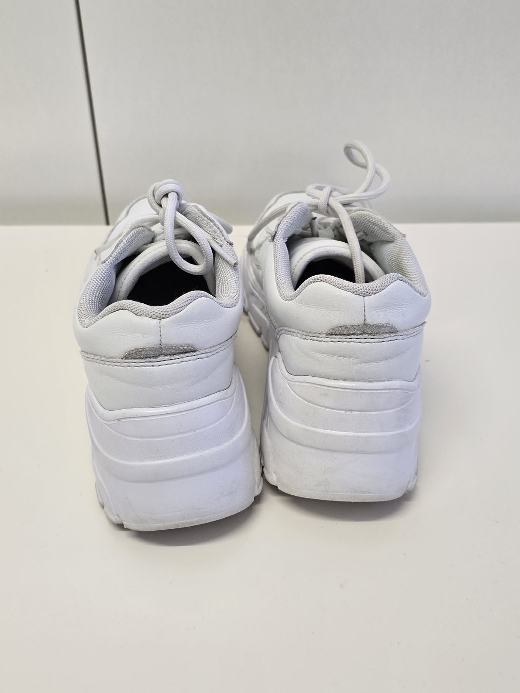 Scarpe per ragazze: Mädchen Venice Sneaker Gr.37 – Usato da St. Gallen venduto da CAPYCORP 4