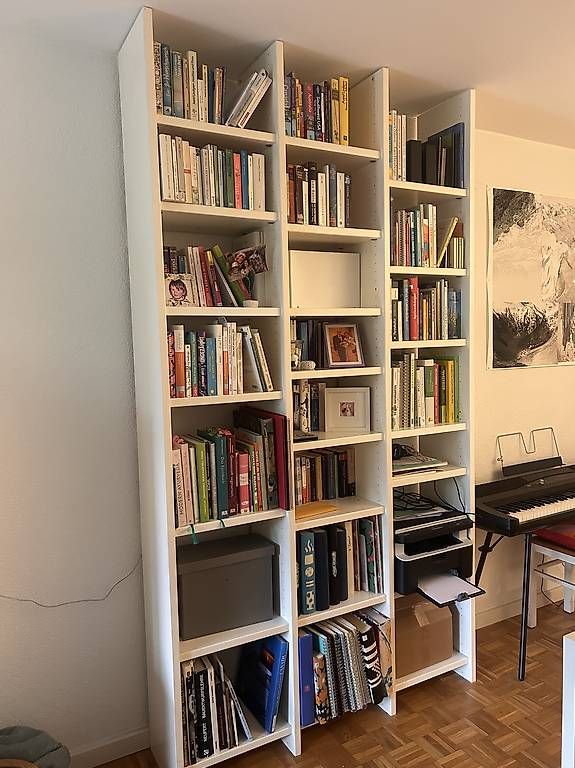 Regale: Hochwertiges Bücherregal  – Gebraucht aus Liebefeld von DieFrHa