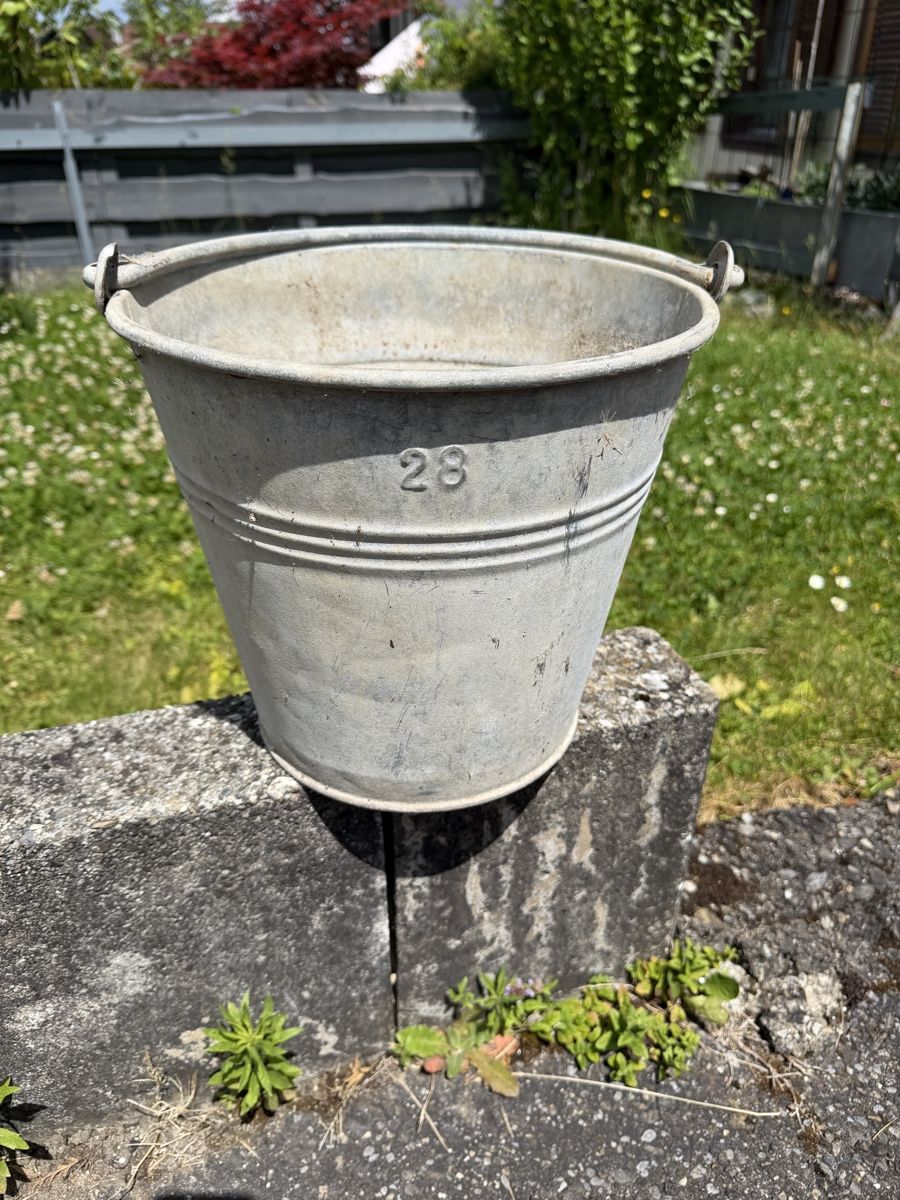 Altro per la casa: Antiker Zinkeimer – Usato da Regensdorf venduto da Basc