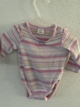 Babybody H&M gestreift Grösse 62 guter Zustand