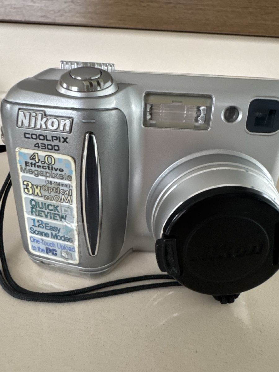 Nikon Kamera: Camera Nikon – Gebraucht aus Adligenswil von goverla11 1