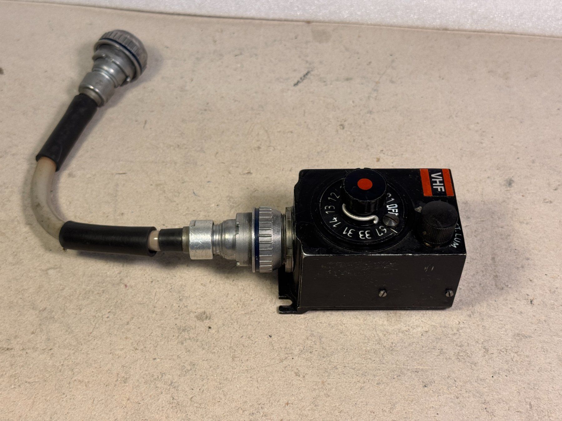 Technique de radiocom: Funk Kanal Bediengerät zu SE-015 – D'occasion à Ins par funkflieger 1