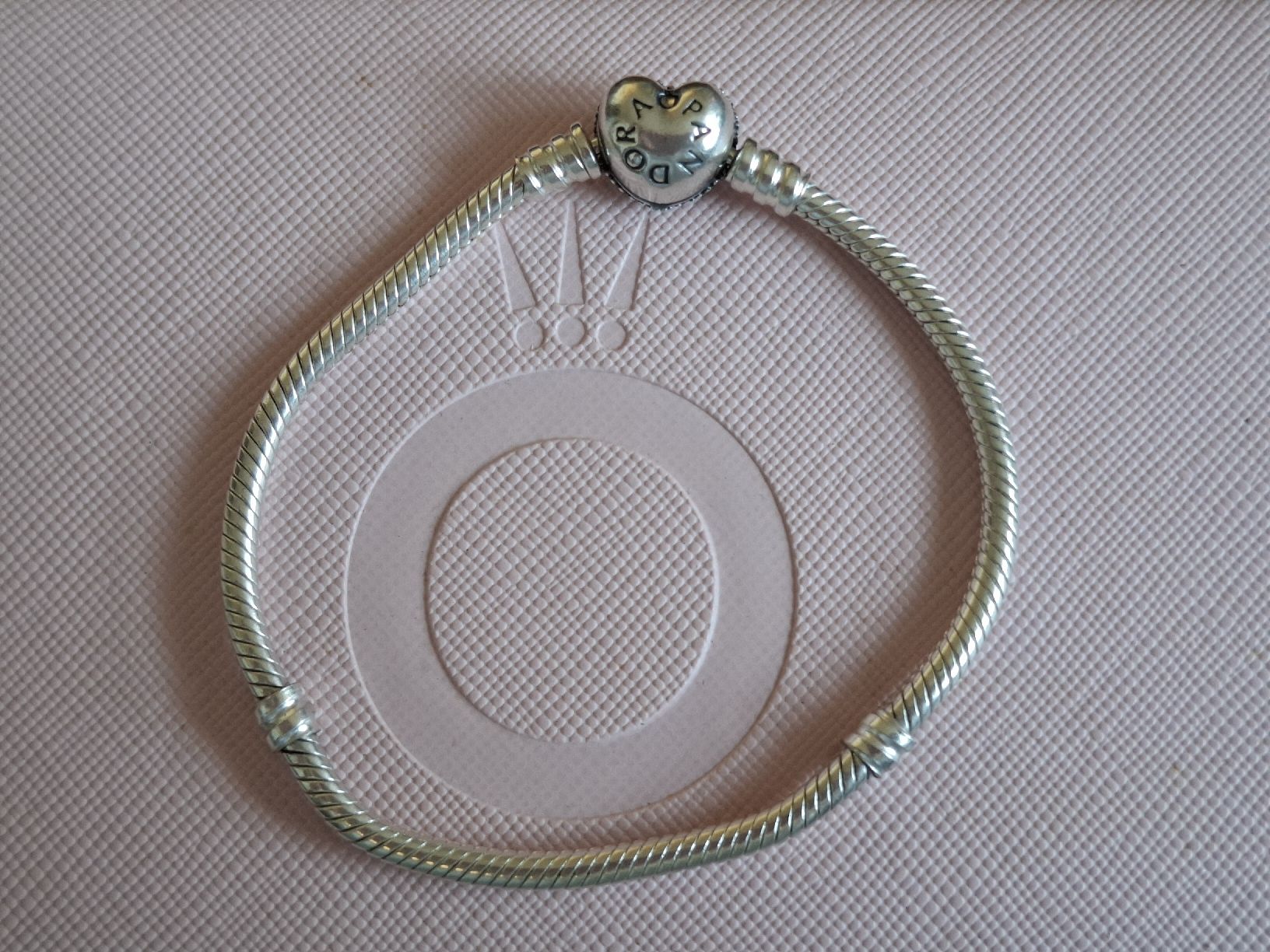 Pandora Bracciali & Braccialetti: bracelet pandora 18cm – Nuovo (secondo la descrizione) da Lausanne venduto da Ptite_Dame 1