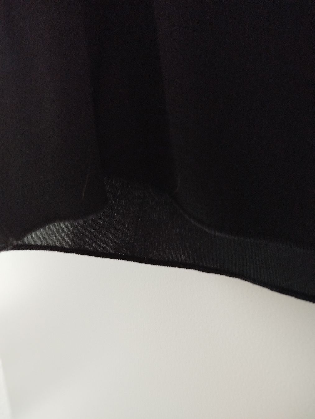 Tops: Ärmelloses elegantes Top modernes Design 44/46 – Gebraucht aus Münchwilen AG von Lillyfee08 2