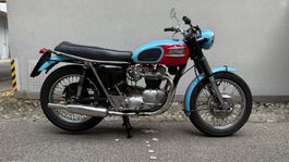 Triumph Bonneville T120 Veteran