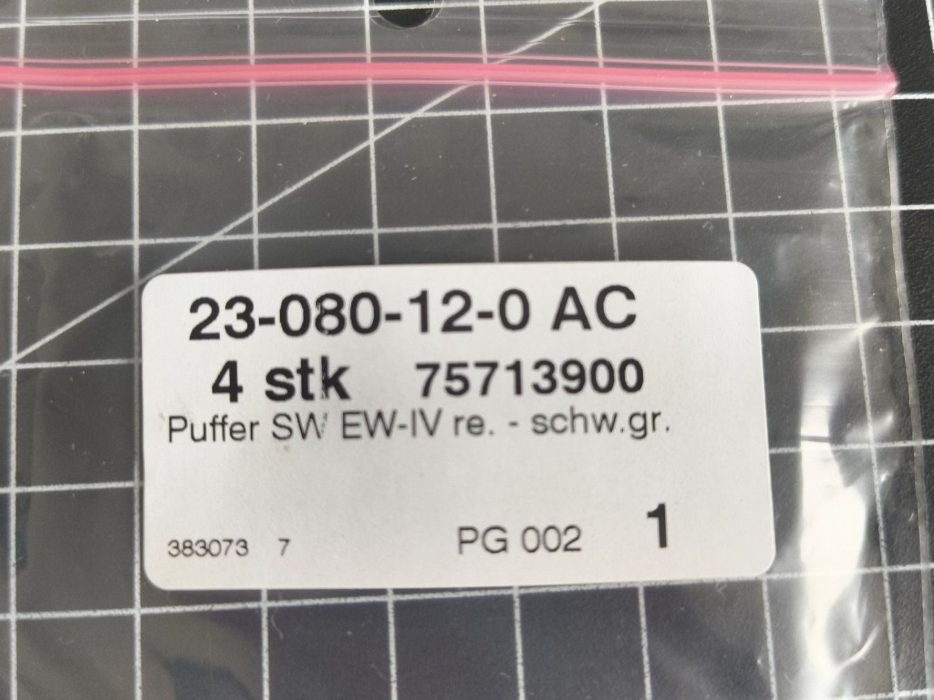 Fleischmann Modellini di ferrovie: Fleischmann 75713900 Puffersatz EW-IV rechts – Nuovo e nell'imballaggio originale da Baar venduto da 82felice