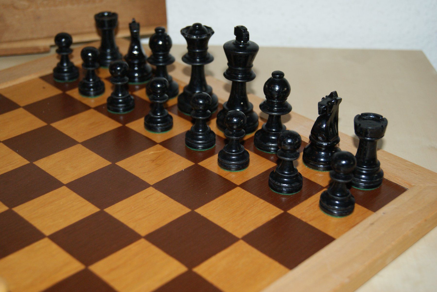 Giochi: Schach mit Staunton Figuren – Usato da Zürich venduto da Widi1 5