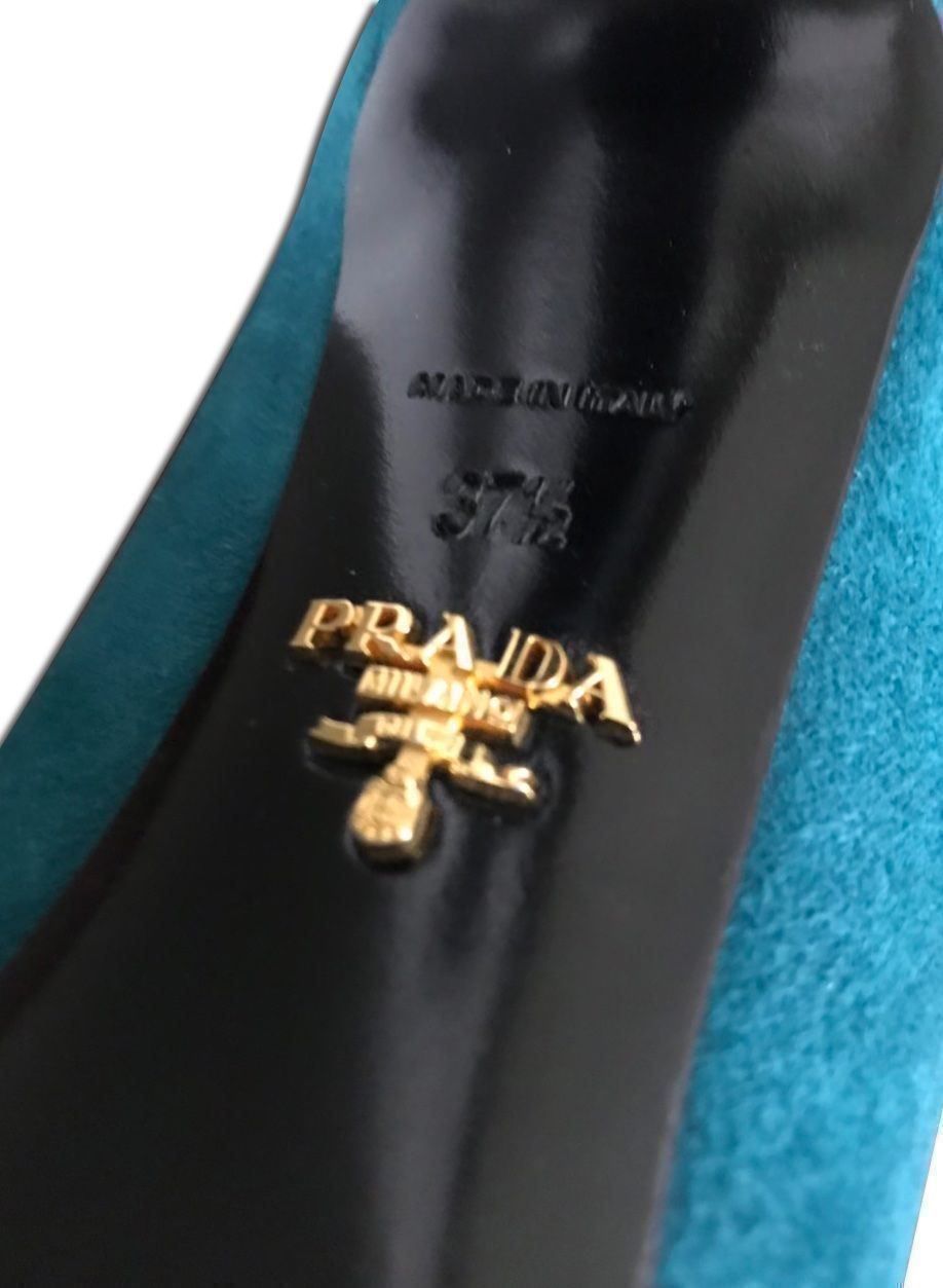 Prada Scarpe da donna: Prada suede turquoise shoes – Usato da Basel venduto da 18Inspiration 1