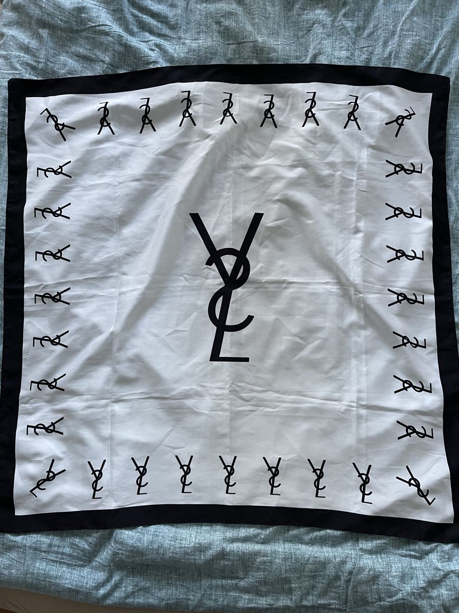Foulards, Tücher & Schals: Foulard  – Gebraucht aus Stallikon von BaumArt