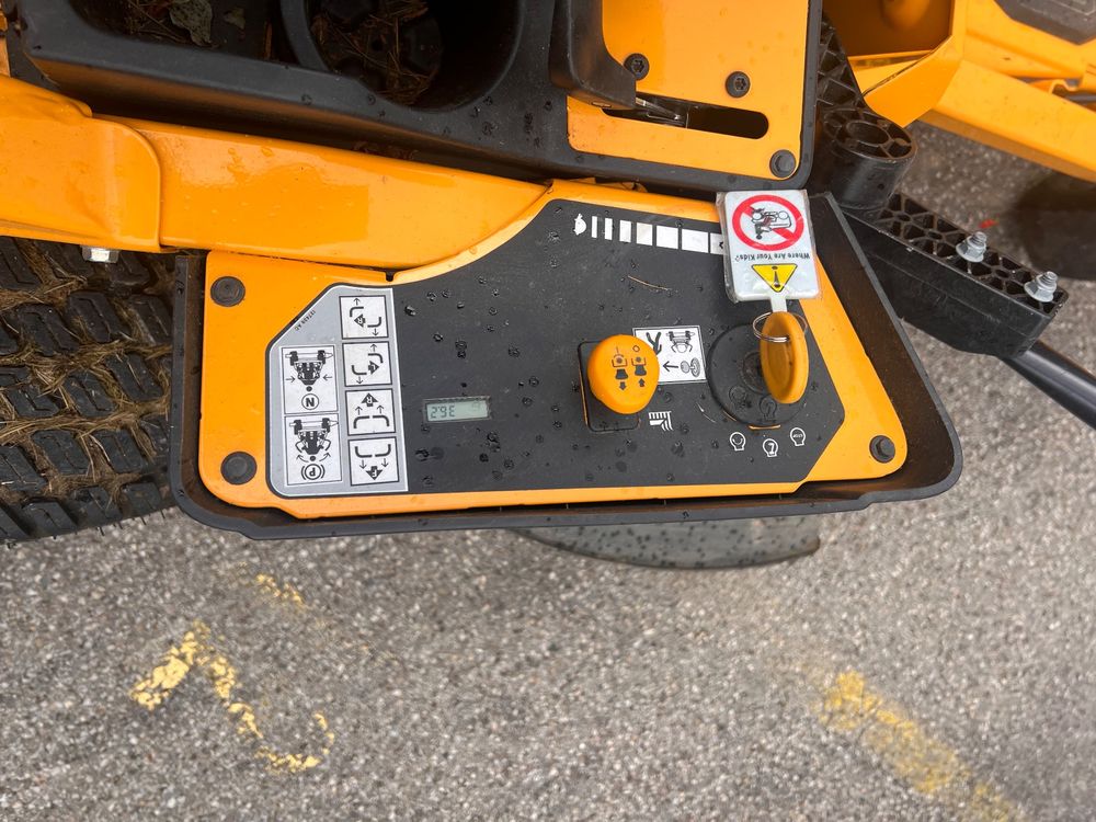 Tracteurs tondeuse CUB CADET XZ5 L127 ZERO-TURN | Kaufen auf Ricardo