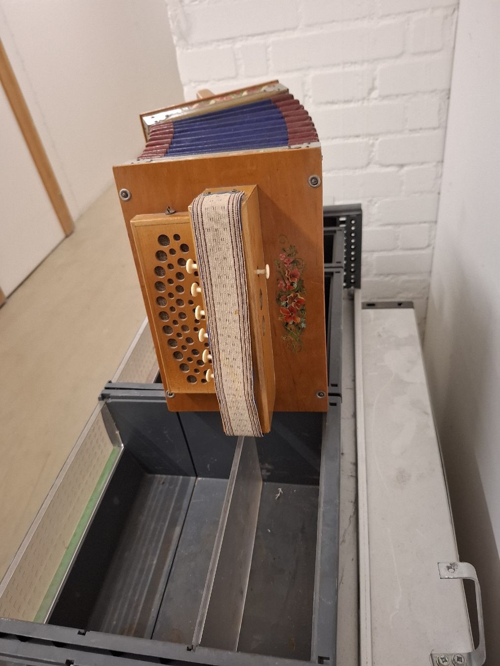 Eichhorn Musikinstrumente: Eichhorn orgeli – Gebraucht aus Villeneuve von BibiVintage 1