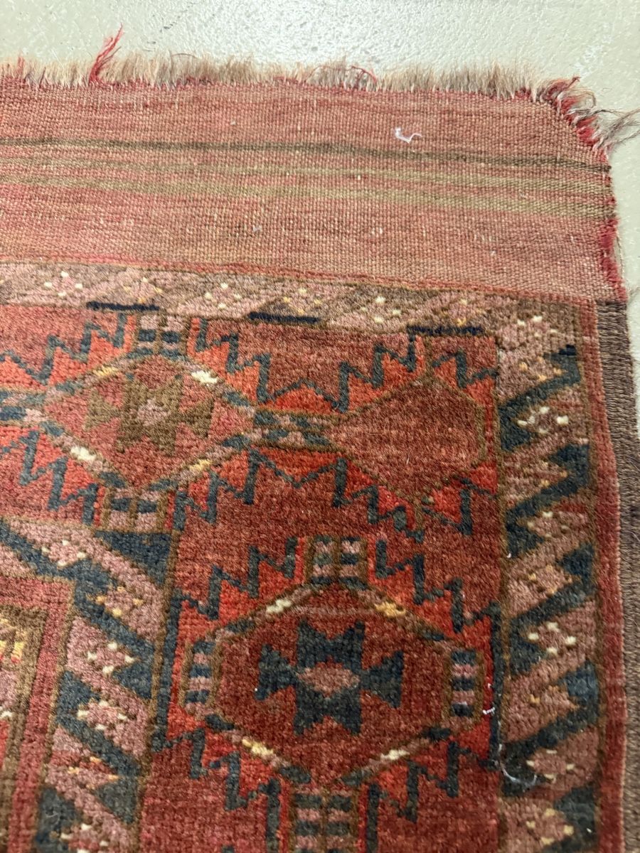 Tappeti: Alt Orientteppich rot mit geometrischem Muster  – Usato da Strengelbach venduto da RaenAntikDesign 6