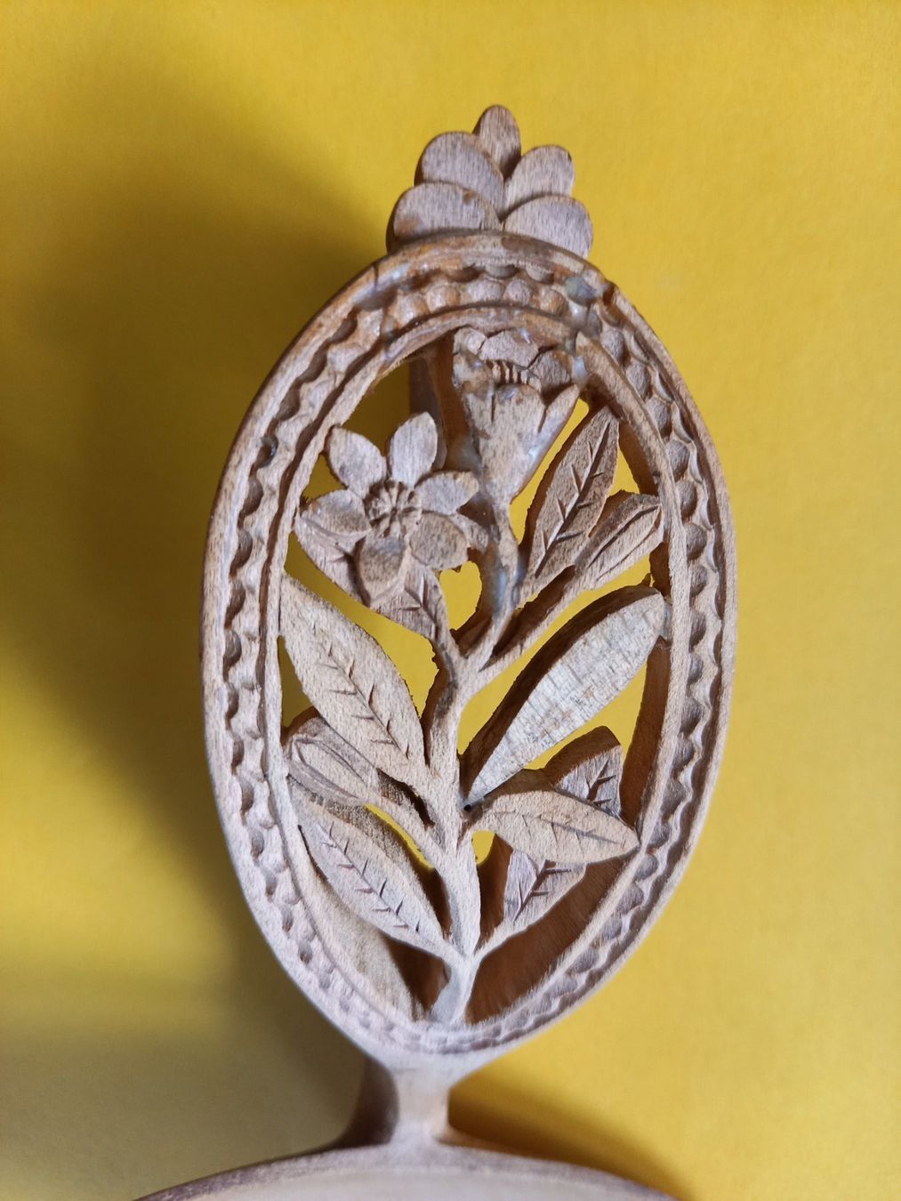 Cucchiai: Cuillère à crème ancienne en bois - Fleurs – Usato da Rossens FR venduto da Souris1 1