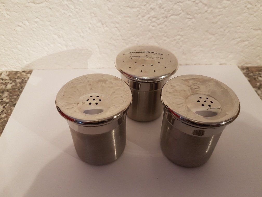 Komplettküchen: Döseli für Salz und Pfeffer – Gebraucht aus Niederbipp von Trude04