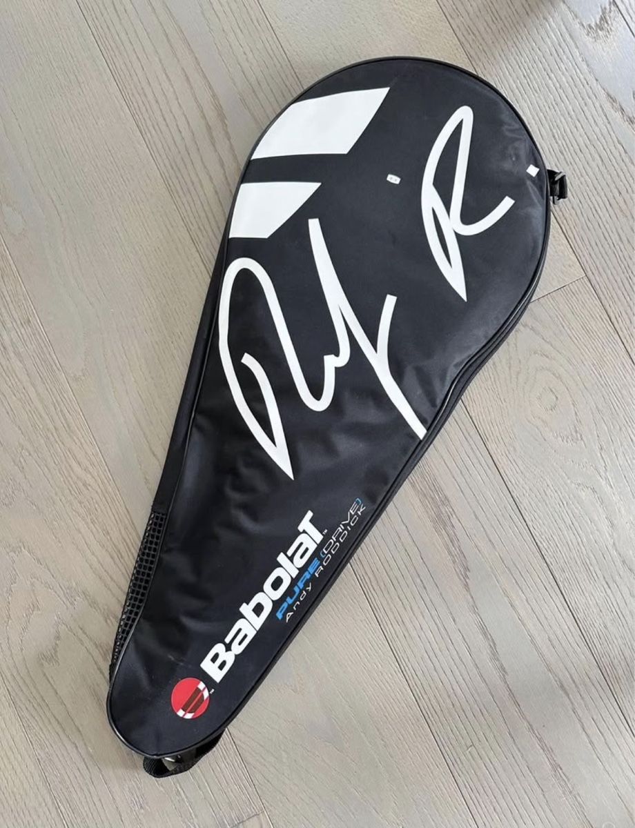 Wilson Racchette: Wilson Tennis Racket with Cover – Usato da Luins venduto da vvs_7kqr 2