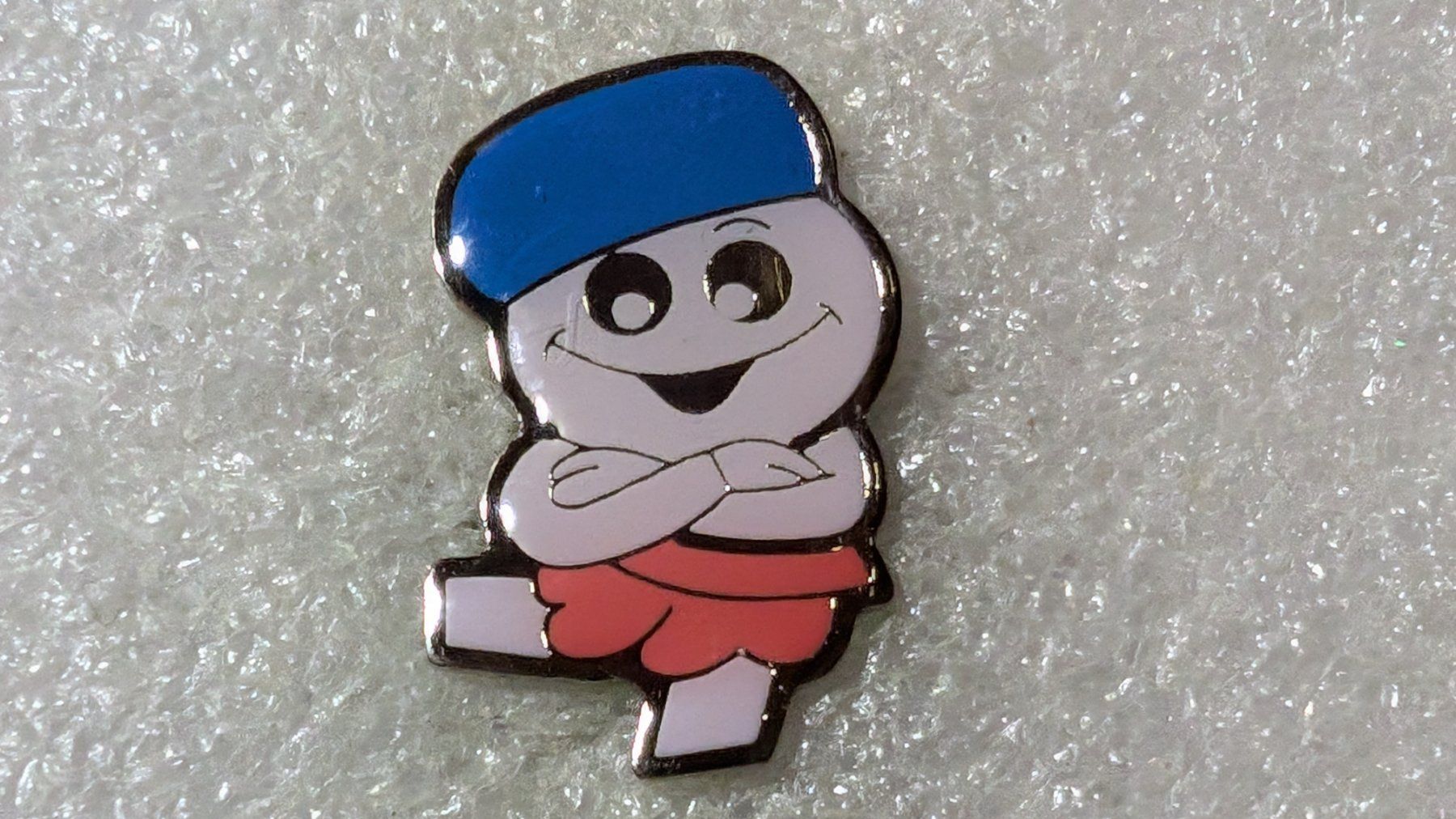 Plaketten & Abzeichen: Ansteckpin 215: Maga Bio – Gebraucht aus Oppligen von Pin-Fall-Shop