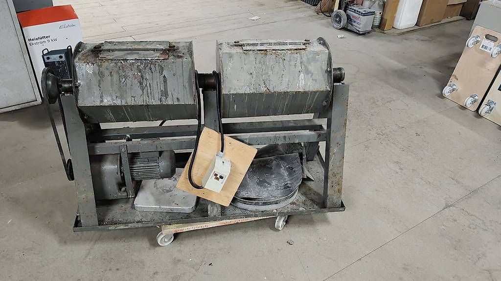 Toutes les machines: steintrommel Maschine (Bezahlung nur Bar möglich)  – D'occasion à wimmis par sas_2f2x