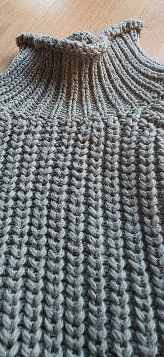 Maglioni & Felpe: Winter Strickpullover Rollkragen Gr. s, neuwertig! – Usato da Niederbipp venduto da Tamara15101995 1
