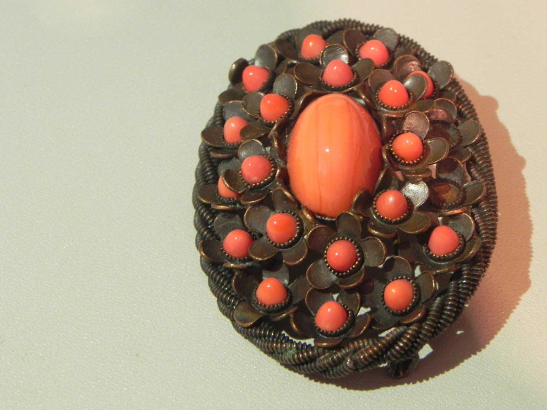 Broschen & Nadeln: Vintage Brosche (mit Korallen?) – Gebraucht aus Minusio von Lory64 1