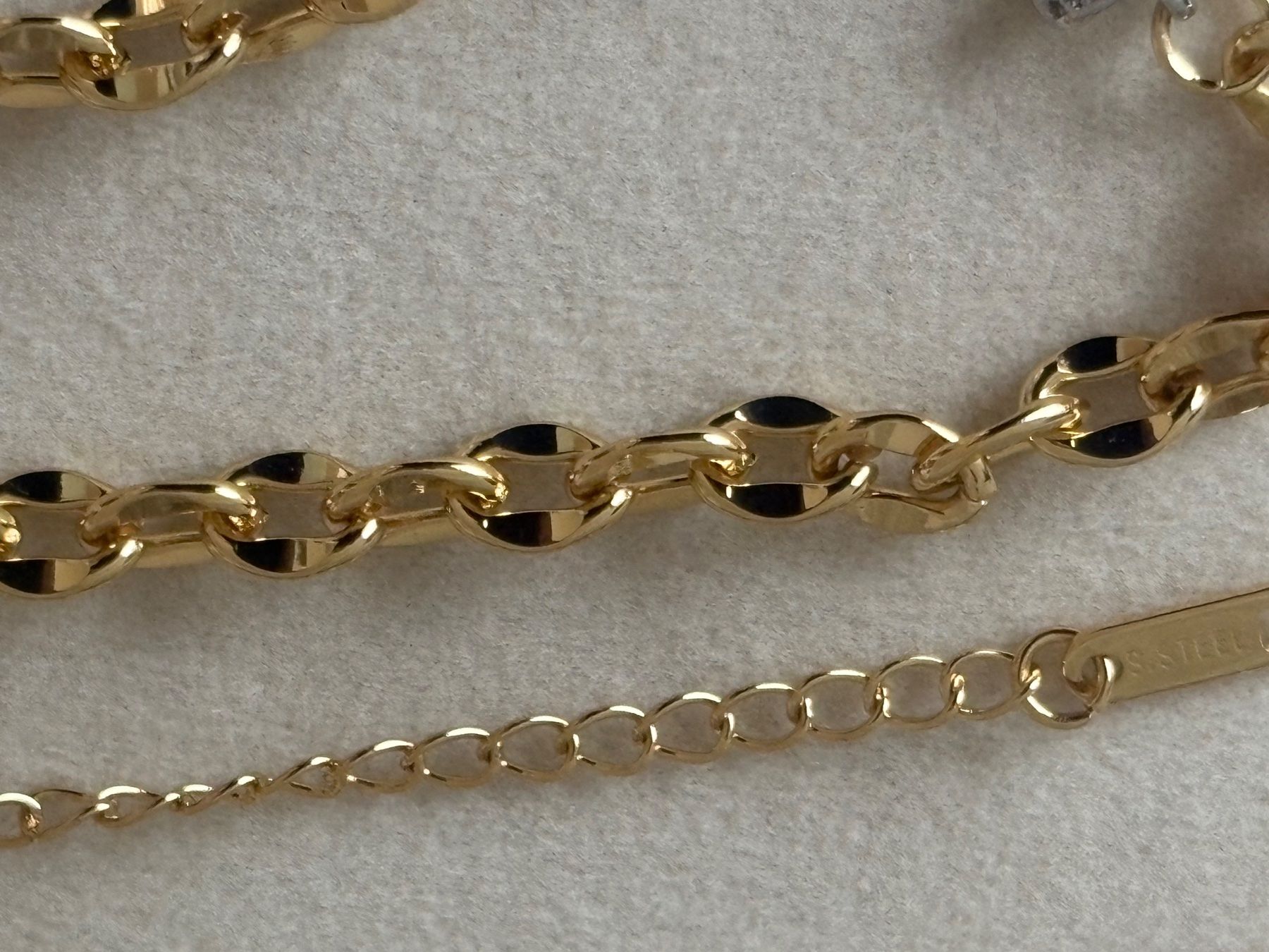 Catenine: Luxus Elegante Edelsthal Kette Farbe : Gold/ Silber Zirkonia – Nuovo (secondo la descrizione) da Biel-Bienne venduto da Roserosse13 4