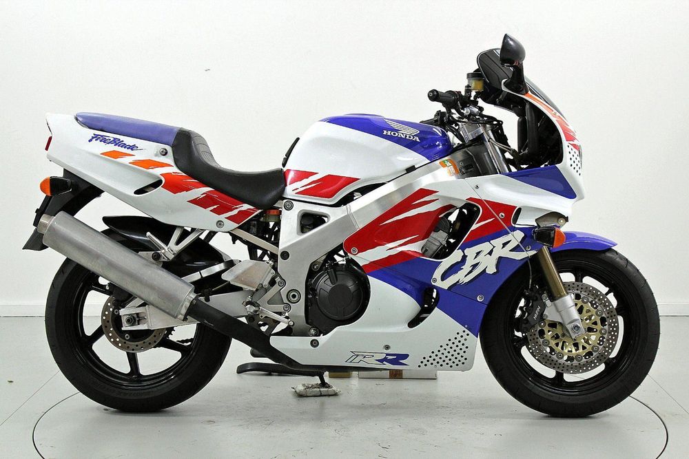 Honda CBR 900 RR (Gebraucht) in Winterthur für CHF 3920 – nur Abholung ...
