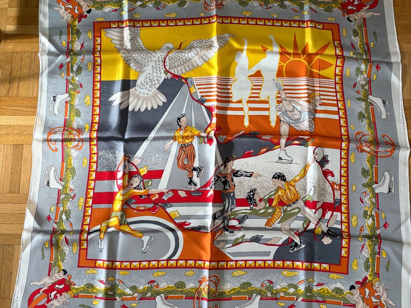 Foulard & Sciarpe: Seidenfoulard Eiskunstlauf – Usato da Luzern venduto da Lampion