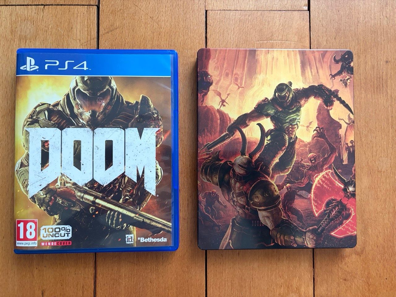 Spiele: PlayStation 4 Games : DOOM und DOOM ETERNAL – Gebraucht aus Lausanne von Nails
