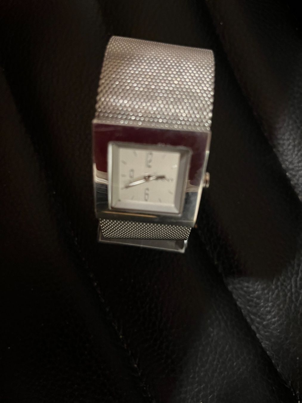 DKNY Uhren: Damenuhr /// DKNY – Gebraucht aus Brittnau von Zofigerin 2